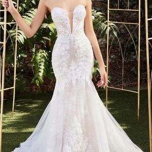 Elegant White Lace Wedding Dress